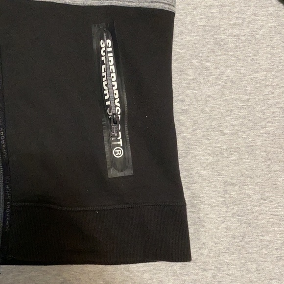 SOLD Superdry Training Gymtech Zip Hoodie - Picture 6 of 10